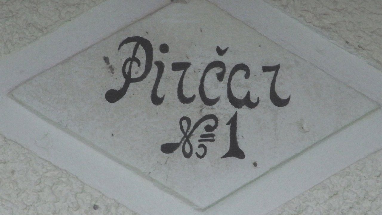 Image: Hausname Pirčar, St. Margareten i. R./Šmarjeta v Rožu, F.: Franc Wakounig