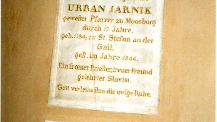 Spominksa plošča Urbanu Jarniku