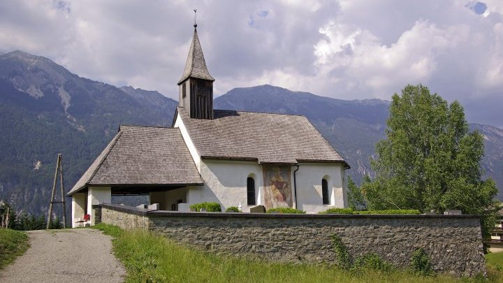 Kirche des hl. Valentin in Paßriach/Pazrije, Gailtal. F.: Stephan Neuhäuser 