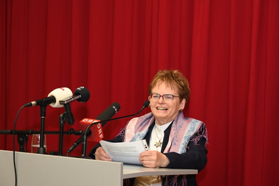 Image: Herta Maurer-Lausegger je povedala zahvalne besede. Foto: Milan Piko, KKZ